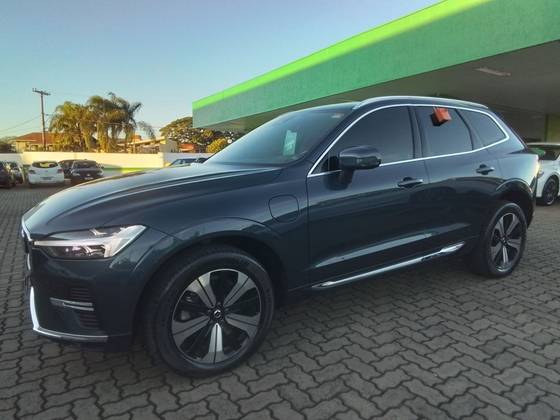VOLVO XC60 2.0 T8 RECHARGE PLUS AWD GEARTRONIC